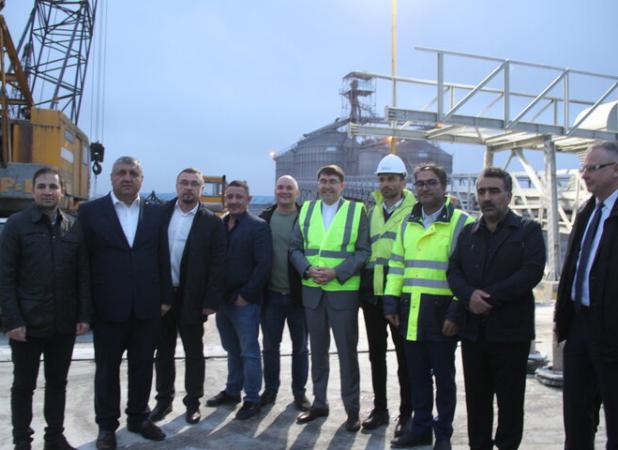 گاینتدینوف: آستارا مسیر مستقیم تجارت روسیه با منطقه خواهد شد