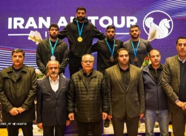 مدال برنز کشتی گیر کردستانی در رقابت‌های قهرمانی کشور