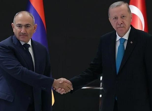 دیدار اردوغان با علی‌اف و پاشینیان در تیانجین چین