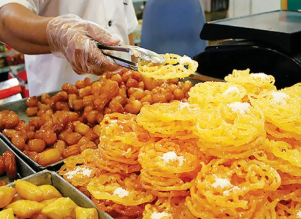 قیمت زولبیا و بامیه در آستانه ماه رمضان به قله رسید