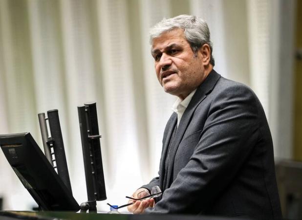 تاجگردون: تحقق اهداف برنامه هفتم مستلزم انسجام در سیاست‌های مالی است