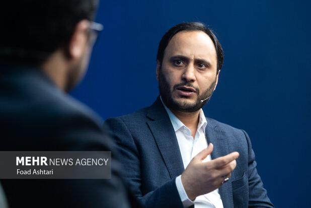 نشست «سیاست‌مدار تراز» با حضور سخنگوی دولت شهید رئیسی در کرمانشاه