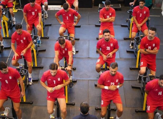 چه کسی باید به داد تیم ملی فوتبال ایران برسد؟