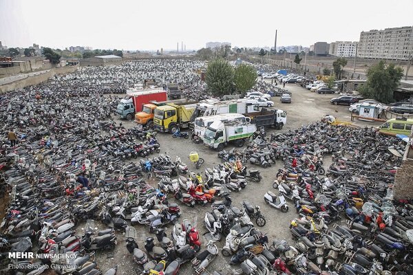 فراخوان تعیین تکلیف ۱۷۰۰۰ دستگاه خودرو و موتورسیکلت توقیفی