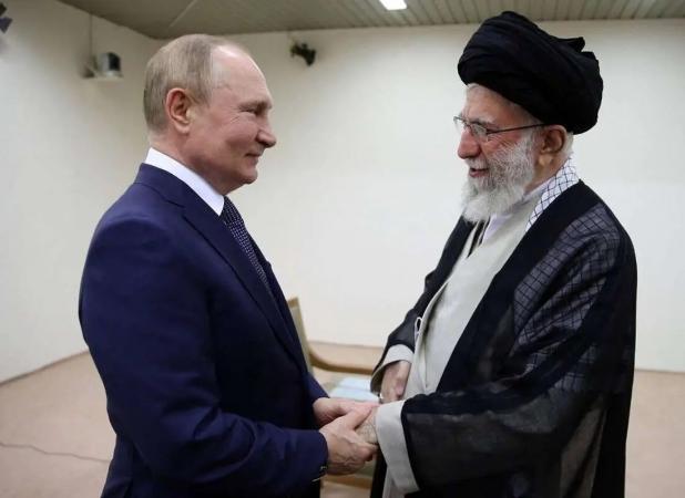 تکذیب ارسال پیام گلایه‌آمیز رهبر انقلاب به پوتین