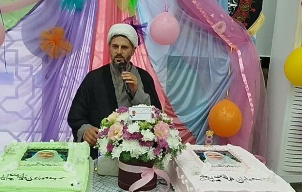 شهیدان چراغ راه و هدایت‌گر نسل‌ها هستند