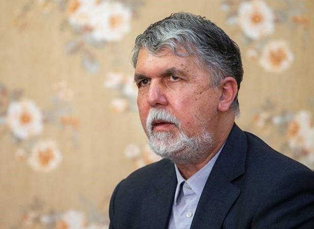 هنر متعالی باید در خدمت مردم باشد