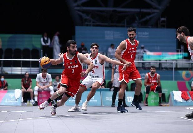 مربی بسکتبال: بازی برابر ترکیه را مدیریت کردیم/ بازی با قطر سخت‌تر است