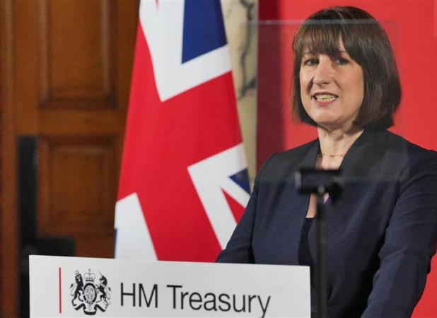 اقتصاد بریتانیا با این روند «محکوم به نابودی» است