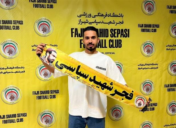 فجر، کاپیتان استقلال خوزستان را جذب کرد