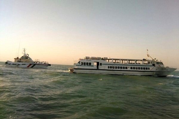 ممنوعیت موقت تردد شناورها در بندر چارک و کیش