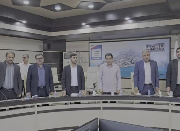 شعارهای «مرگ بر اسرائیل» و «مرگ بر آمریکا» در نشست شورای شهر بوشهر