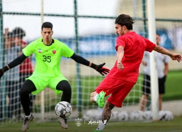 شماره عجیب دروازه‌بان پرسپولیس در تمرینات!