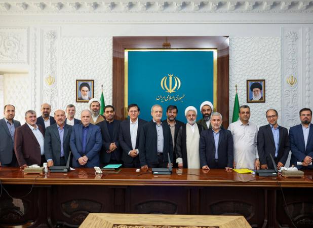 پزشکیان: اصلاح قانون مبارزه با مواد مخدر در دستور کار قرار گیرد