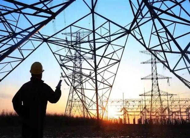 بخشی از ناترازی آب و برق حاصل مدیریت‌های نادرست گذشته است