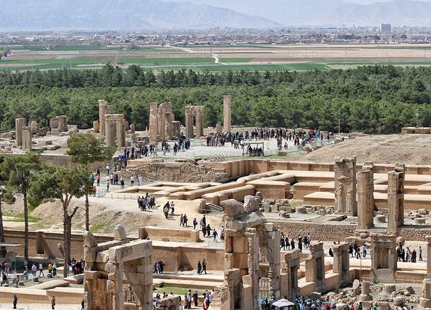 ثبت بیش از ۳ هزار قلم آثار موزه تخت جمشید در سامانه جامع میراث کشور