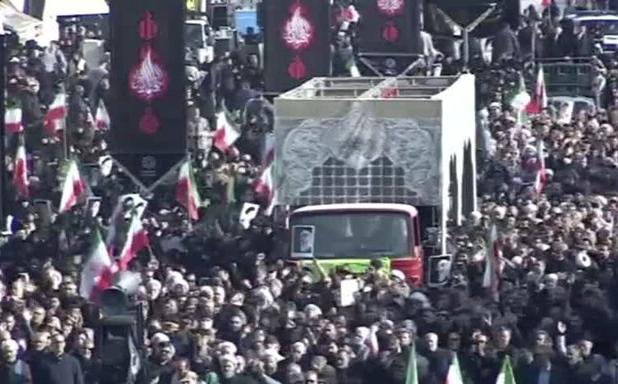 تشییع پیکر مطهر ۷ شهید گمنام در قم