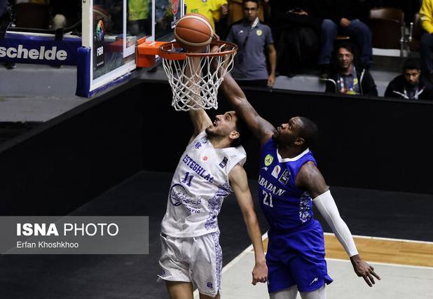 صدرنشینی استقلال در لیگ برتر در غیاب کاله و گرگان