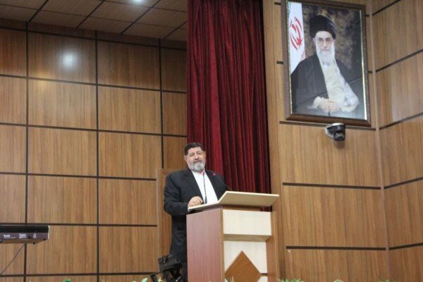 فرماندار دماوند: کارگران محور اصلی چرخه اقتصادی کشور هستند