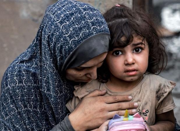 نویسنده آمریکایی:نسل‌کشی را متوقف و فلسطین را آزاد کنید