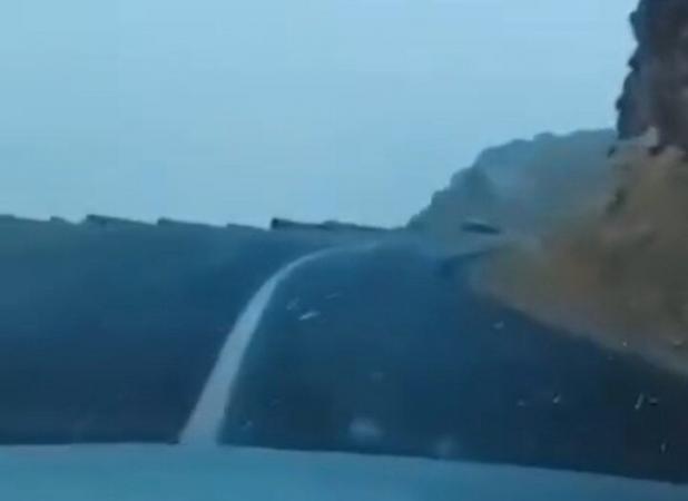 شبرندی: گردنه تته تا اطلاع ثانوی مسدود است