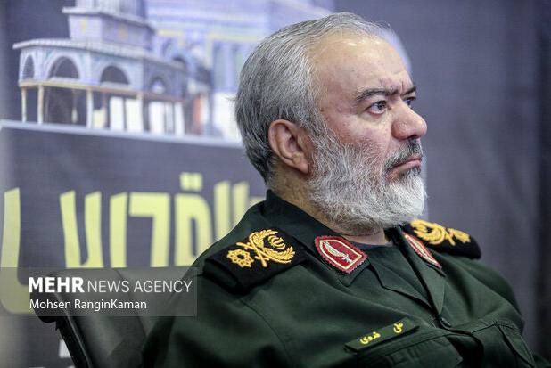 حضور سردار فدوی جانشین فرمانده کل سپاه در مراسم خاکسپاری سردار سلامی