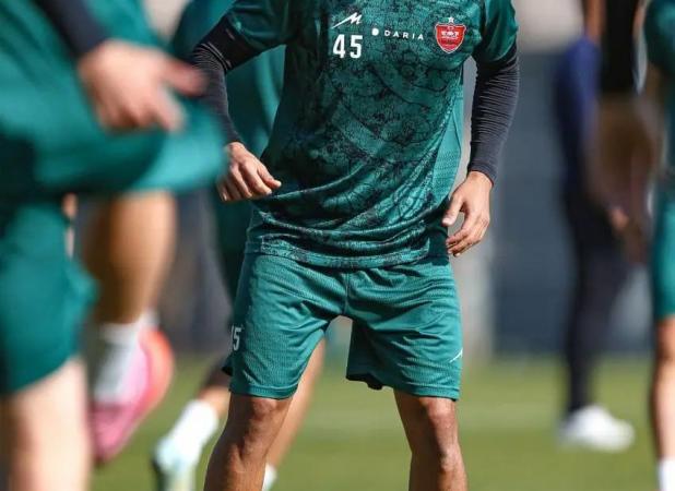 نفوذ به اردوی دشمن؛ یک استقلالی در اردوی پرسپولیس!