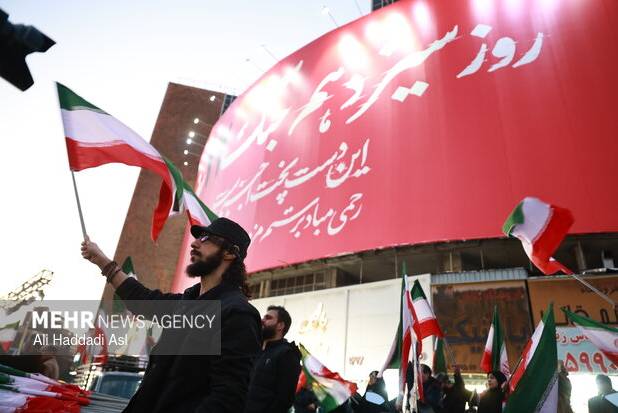 آماده باش نیروهای اورژانس در راهپیمایی محکومیت اقدامات تروریستی