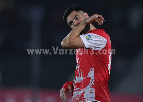 تماس سپاهان و تراکتور با ستاره پرسپولیس