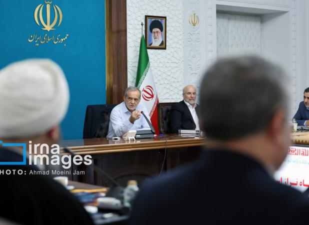 حرف‌های درِ گوشی پزشکیان و قالیباف در یک جلسه