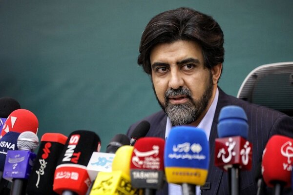 فعالیت چراغ‌های هوشمند در خیابان‌های پایتخت؛ پرونده تراموا بسته نیست