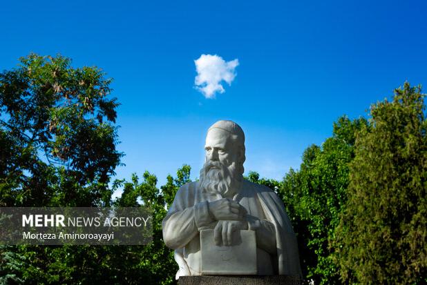 خیام؛ صدای بلند اندیشه از نیشابور به سراسر جهان