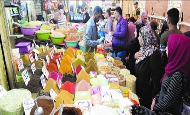 تورم را با حمایت از محصول داخلی مهار می‌کنیم