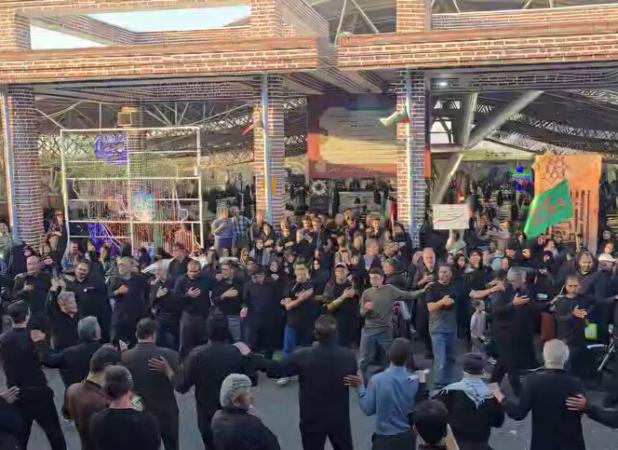 جاماندگانِ عشق؛ عزاداری اربعینی مردم تبریز در گلزار شهدای وادی رحمت