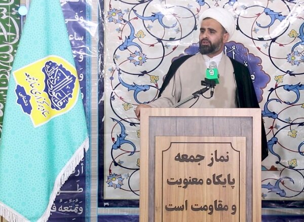 امام جمعه ارداق: انرژی هسته‌ای نماد اقتدار و خاری در گلوی غربی‌ها است