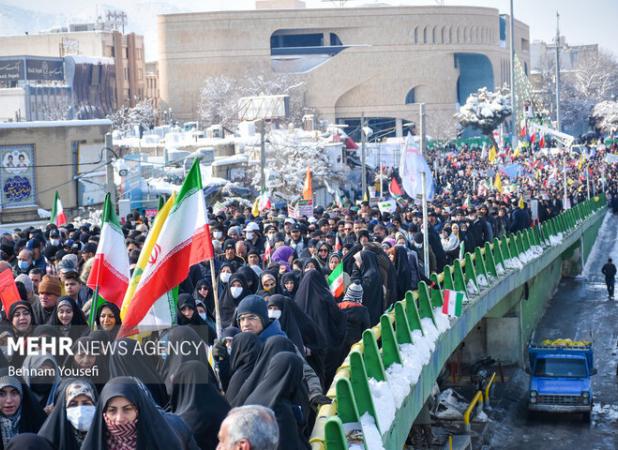 مردم و مسئولان استان مرکزی از حضور در راهپیمایی گفتند