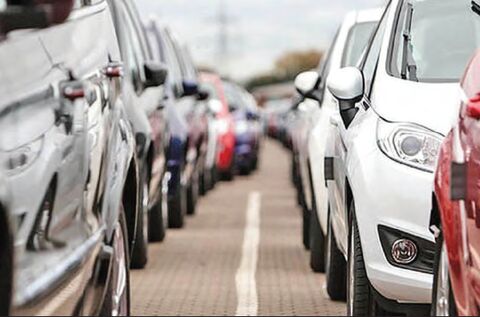چرا خرید خودروهای خارجی به تعویق افتاد؟