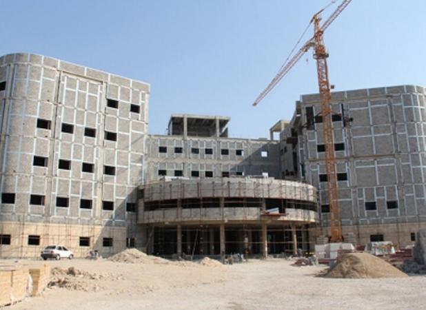 کمبود امکانات درمانی در دشتستان؛ بیمارستان ۱۷ شهریور تکمیل شود