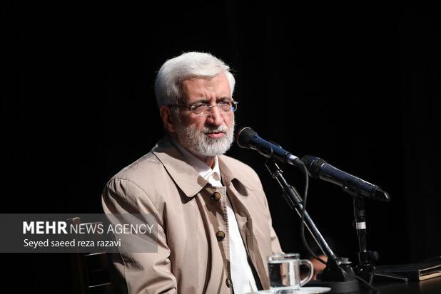 امام راحل اندیشه اسلامی را در زندگی اجتماعی و سیاسی مردم امتداد داد