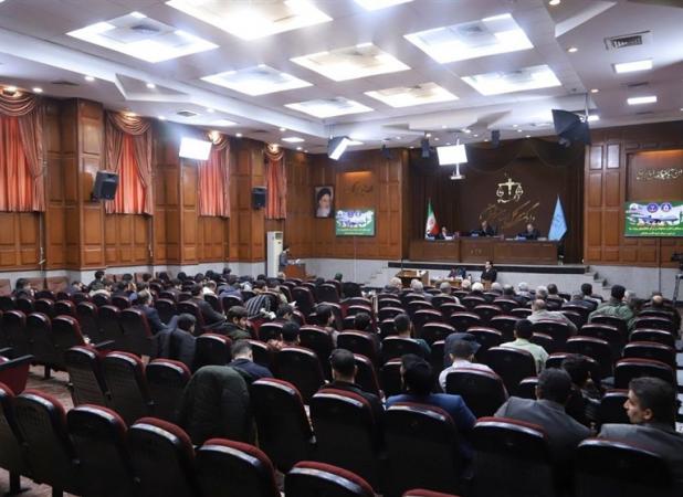 زمین تجاری ۳۰۰ هزار متری "کینگ مانی" به فروش گذاشته شد