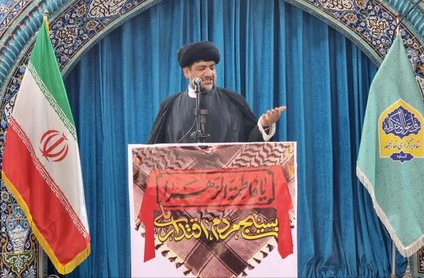 امام جمعه گناوه: بسیج قطب‌نمای امید در طوفان‌ها است