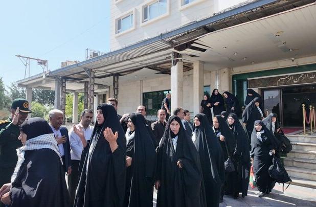 اعزام ۶۰ نفر از همسران معظم شهدا به مشهد مقدس