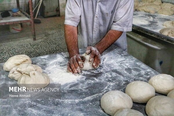 قطع موقت سهمیه آرد ۶ نانوایی متخلف در اردبیل