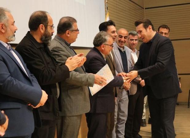 ۲۰۰ اثر در جشنواره شعر فراغتی و کتابی سمنان شرکت کردند