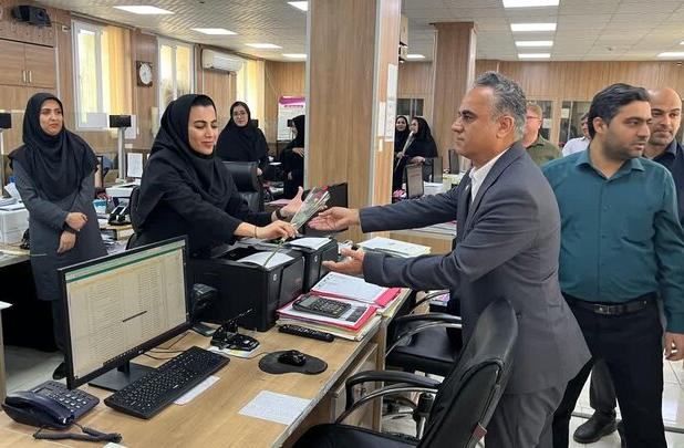 فرماندار کنگان: فرهنگ مالیاتی ترویج شود