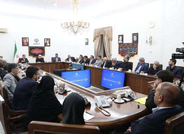 عارف: سهم بخش خصوصی از ذخیره و تامین کالاهای اساسی نیز مشخص شود