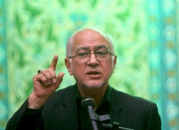 همراه با یکی از قدیمی‌ترین جلسات قرآنی در تهران؛ از حزن قرائت تا تلاوت منطبق بر تفسیر