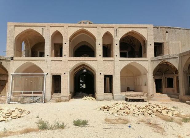 آغاز عملیات مرمت آثار تاریخی نراق با اعتبار ۳۰ میلیارد ریال