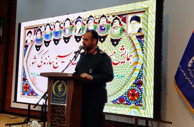 خرمشهر دیروز با خون و امروز با خدمت آزاد می شود