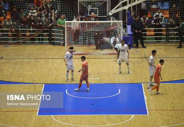 مس دومی‌اش را محکم‌تر کرد